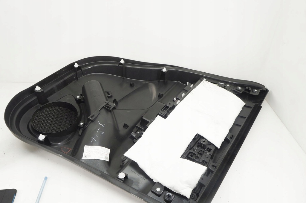 фото №6, Hj013 mitsubishi eclipse cross обшивка правий задня