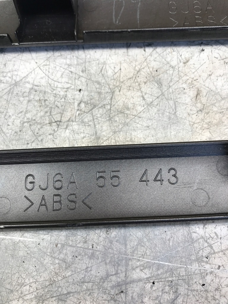 фото №6, Молдинг декоративна консолі mazda 6 kombi gj6a55256