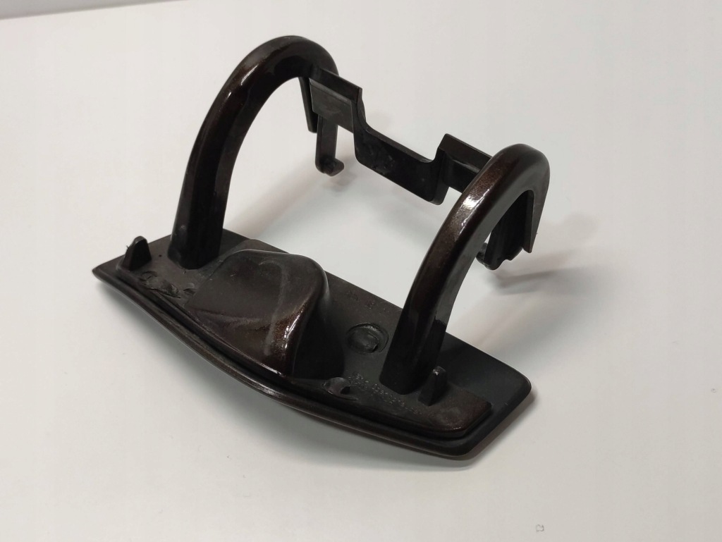 Mercedes cla w117 заглушка распылителя правый перед a1178850822 Недорого