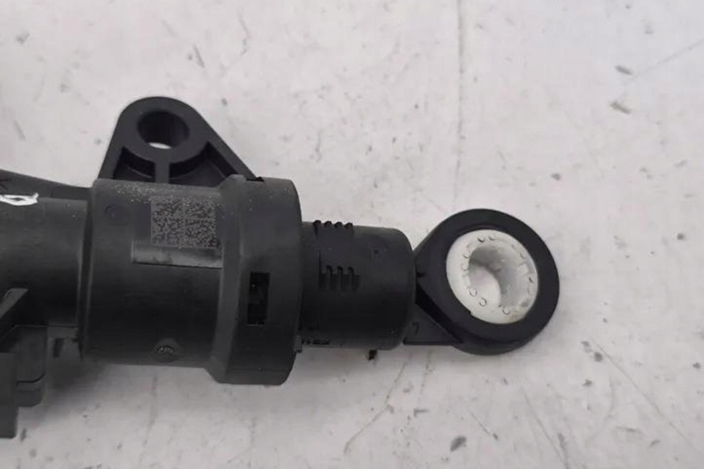 фото №6, Циліндр зчеплення vw t-roc a11 5q0721388j 1.0l бензиновий 85kw 2018