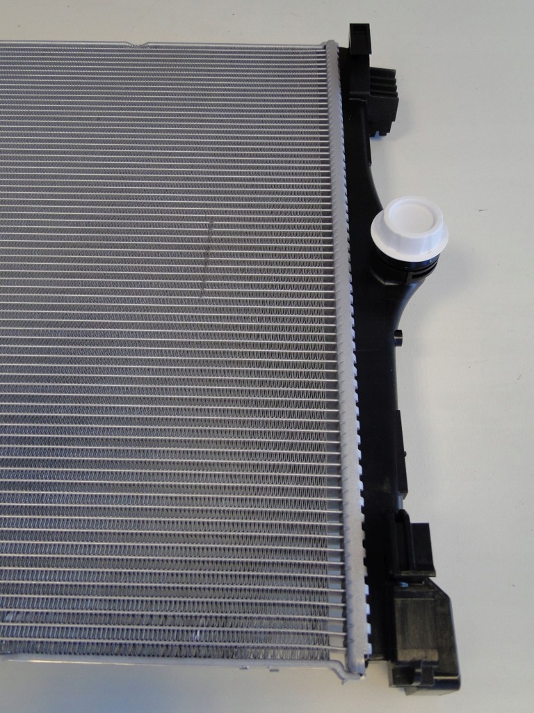 Mercedes радіатор води механічна коробка передач gla h247 glb x247 247 eqa h243 eqb x243 243 Ціна