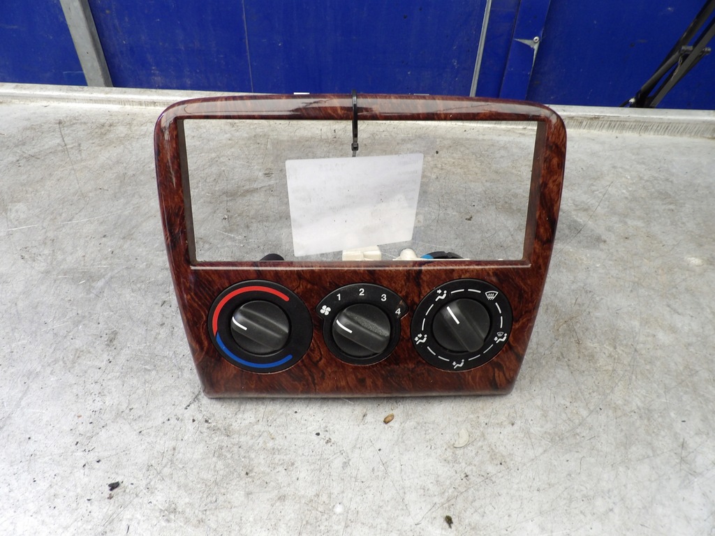 фото №1, Opel vectra b панель обдув 86323