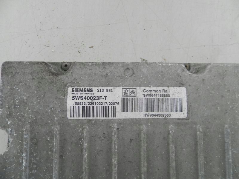 фото №5, Citroen xsara блок управления двигателя 2,0 hdi 9647166880