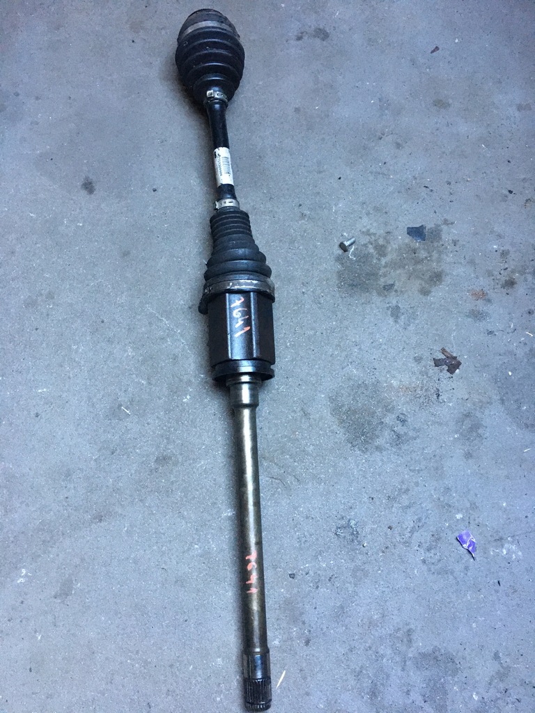 фото №1, Bmw f11 приводной вал правый перед x-drive 7593044