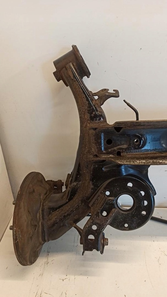 фото №9, Suzuki swift mk8 sport подвеска балка задняя 1.4