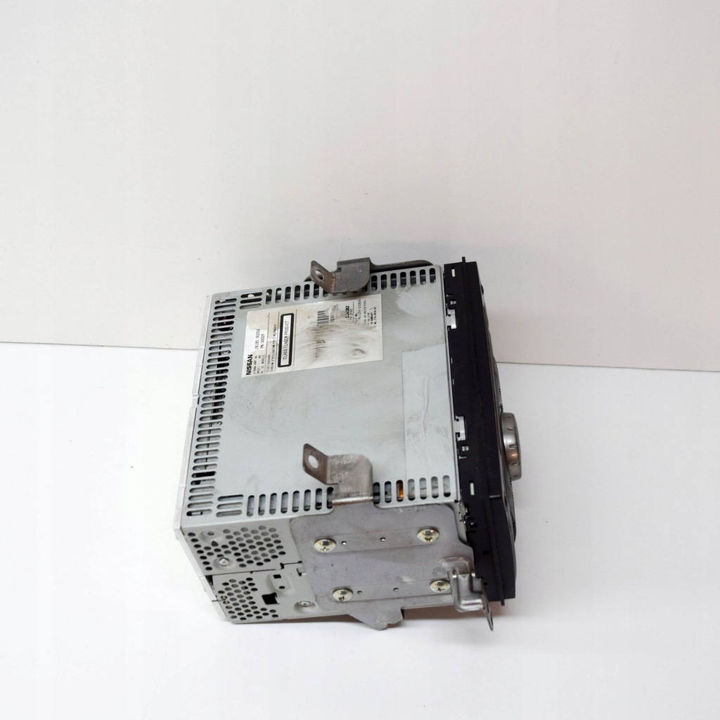 фото №2, Nissan note e11 2008 панель / радиопроигрыватель cd/dvd/gps