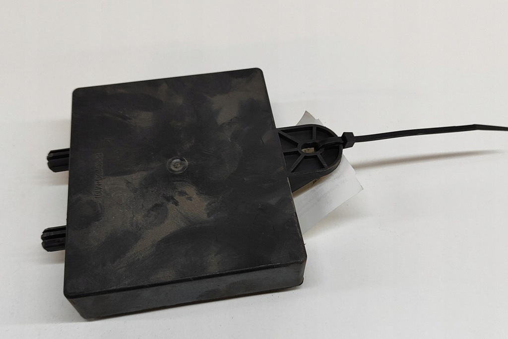 фото №5, Opel vauxhall vivaro b коробка приборная питания 231a08052r 1.6d 85kw