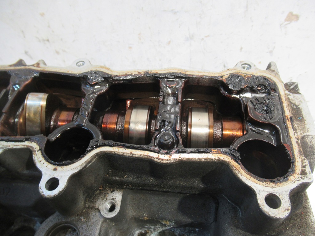 фото №10, Головка двигуна 9631076310 peugeot 406 c5 3.0 v6