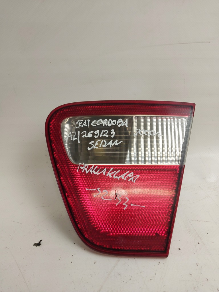 фото №1, Seat cordoba i fl лампа правая задняя крышка багажника