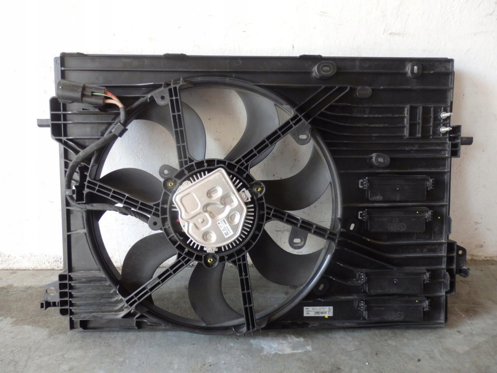 фото №1, Вентилятор корпус nissan x-trail t32 renault kadjar 21481hv80a