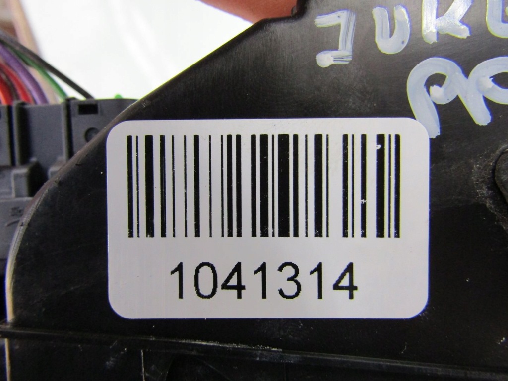 фото №8, Juke 16r замок дверь правый передний перед