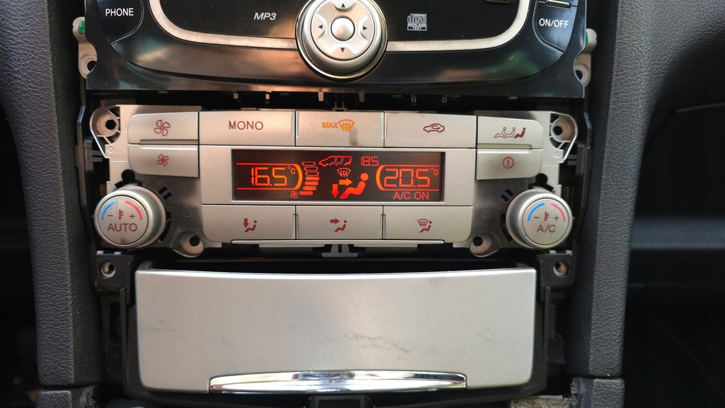 фото №3, Galaxy mk3 06-10 r панель обдув кондиціонера na задня 3 ряд 2010 rok europa