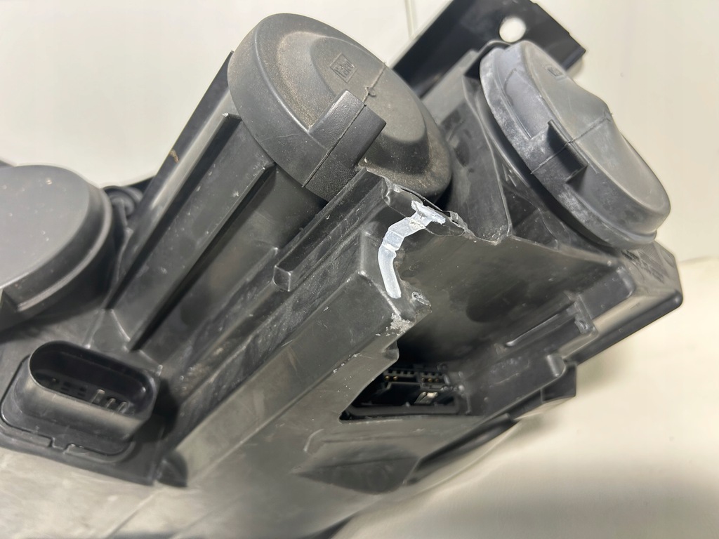 фото №6, Vw sirocco 1k8 лампа bi ксенон 1k8 лампа права перед передня фара