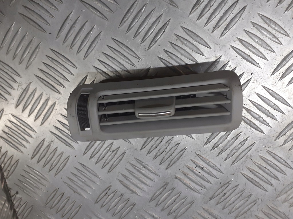 фото №1, Решётка обдув правая audi a6 c6