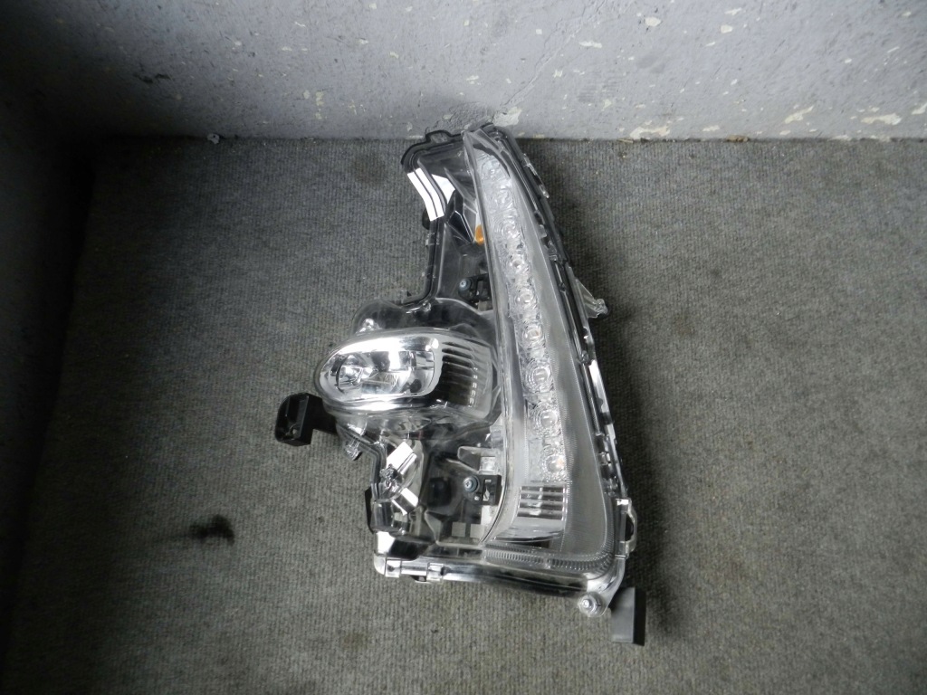 Купить Toyota prius prime 17- led drl бампер перед левая сторона 99226-91002