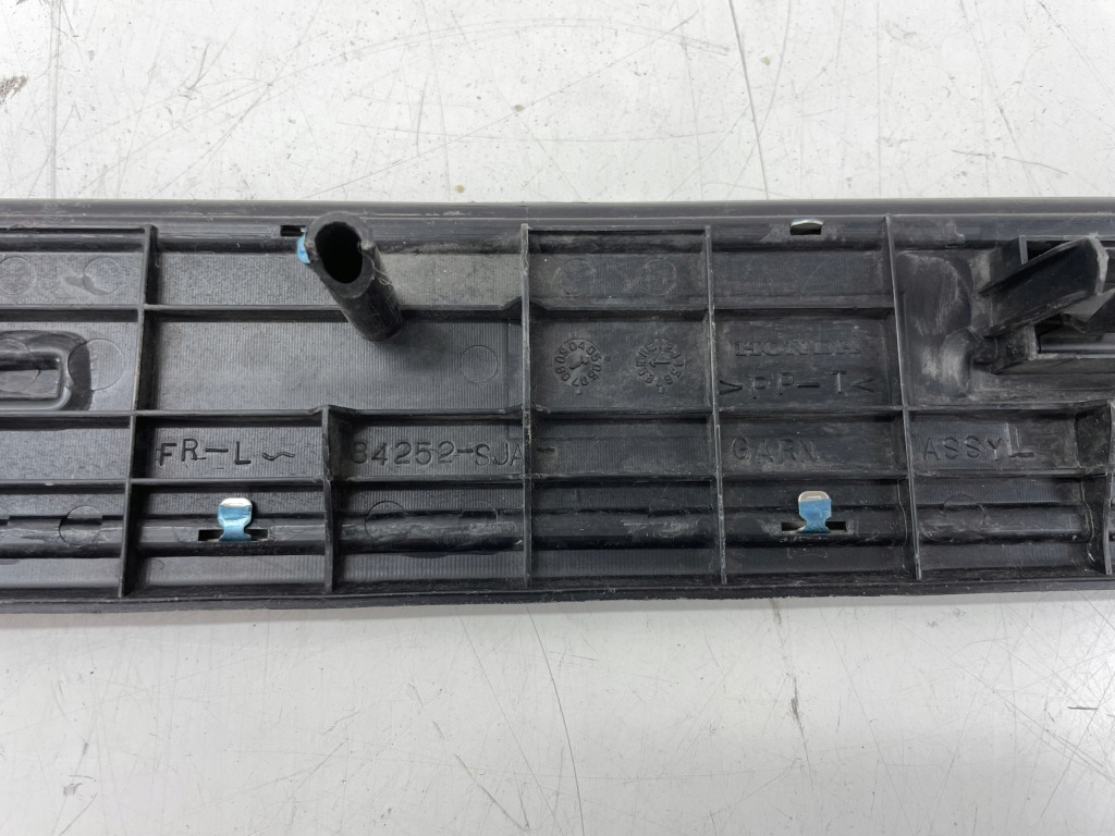 фото №4, Молдинг порог левая honda legend iv kb