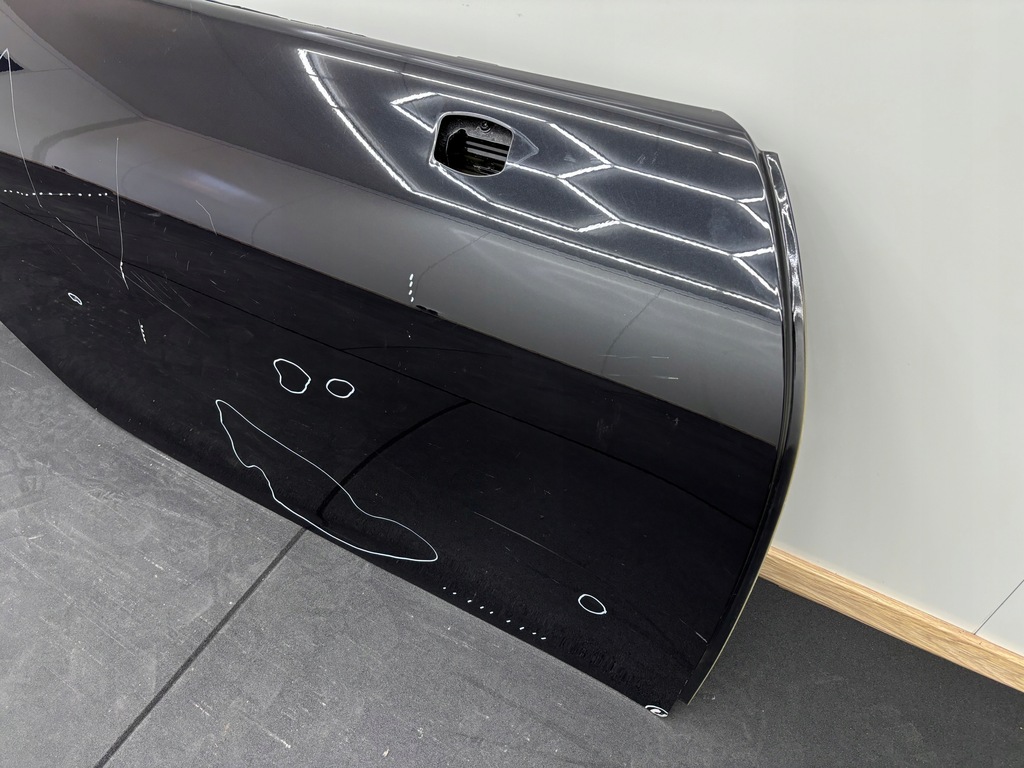 фото №9, Porsche carrera 911 992 2019r- двері праве