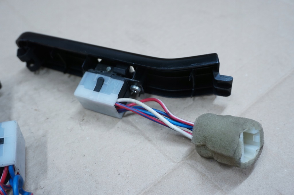 фото №8, Nissan patrol панель переключатель окон стекло задняя задний правый левый gr y60 5d