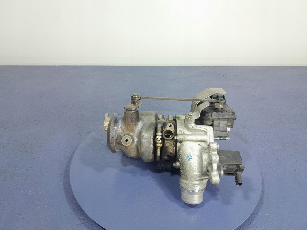 Renault express 1.3 tce 102 km h5h турбонагнетатель регулятор 144106434r Оригинал