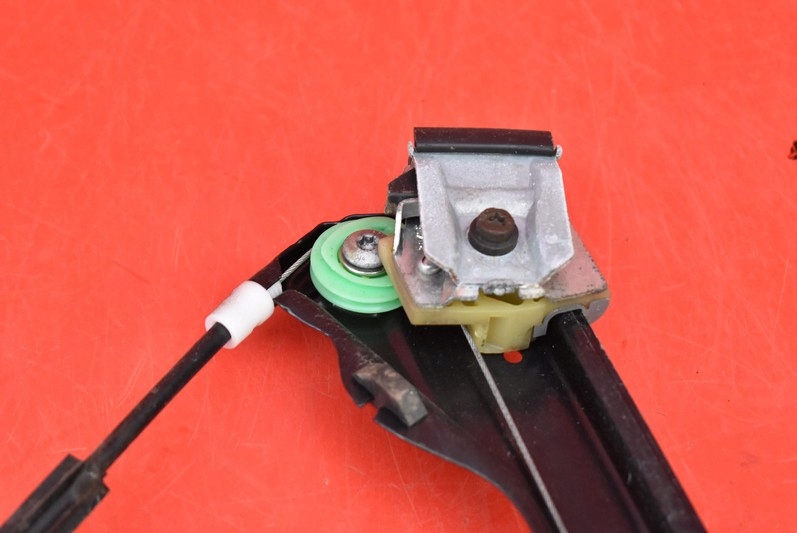 фото №15, Подъемник стекло правый перед eu vw golf 5 plus 06r