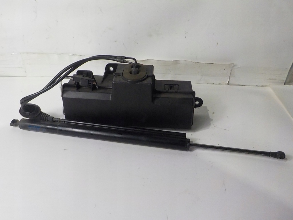 фото №1, Opel insignia a kombi насос привод крышки