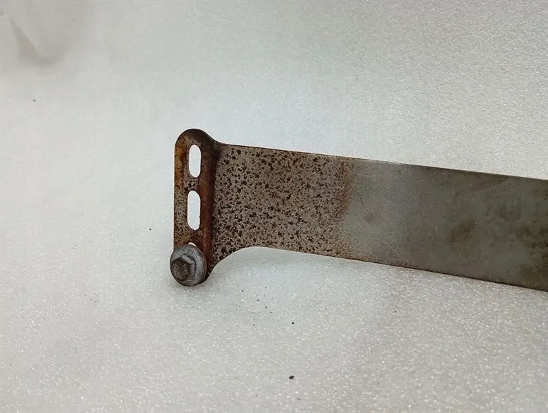 Кронштейн держатель ferrari 360 f131 185468 кронштейн держатель выхлоп в Украине