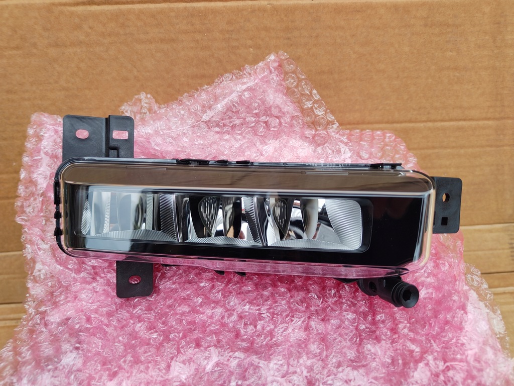 фото №1, Протитуманна фара led правий bmw 2 f45 f46 lift x7 g07 новий оригінальний