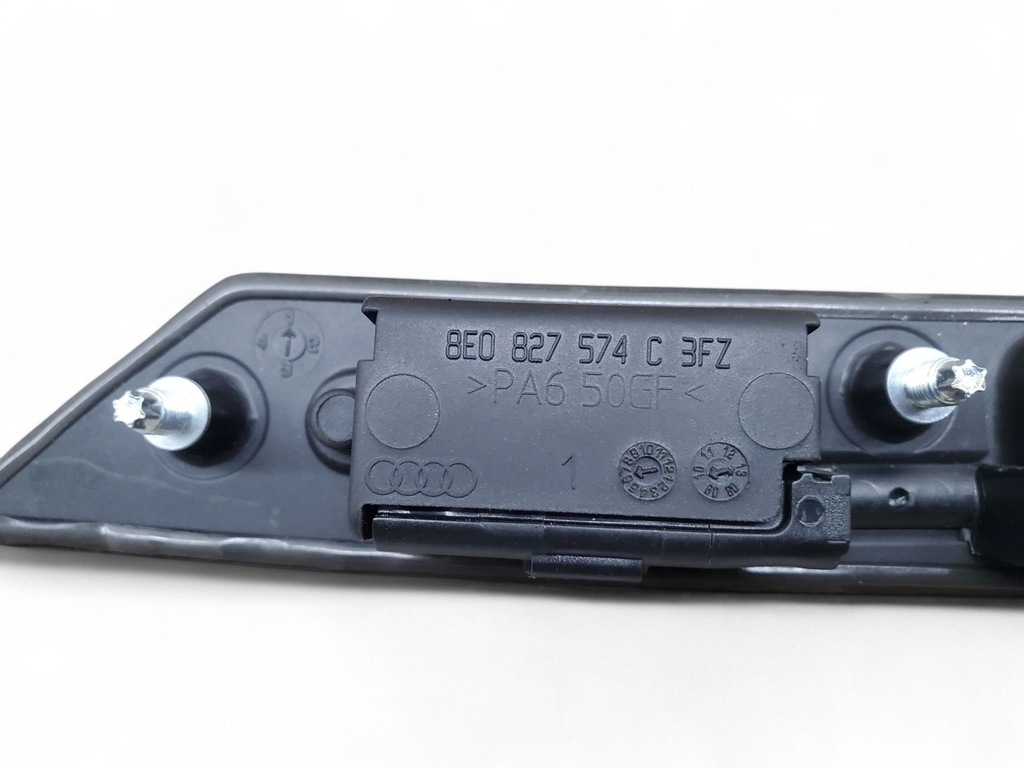 фото №7, Audi s5 8e0827574c с задний молдинг освещение задний номерного знака регистрационный