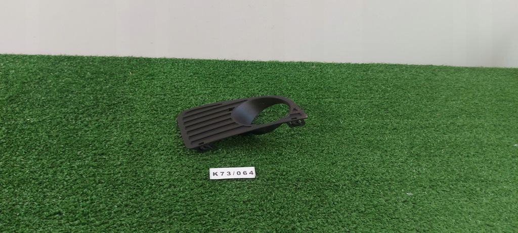 фото №1, Mercedes sprinter w906 правая решётка бампера рамка