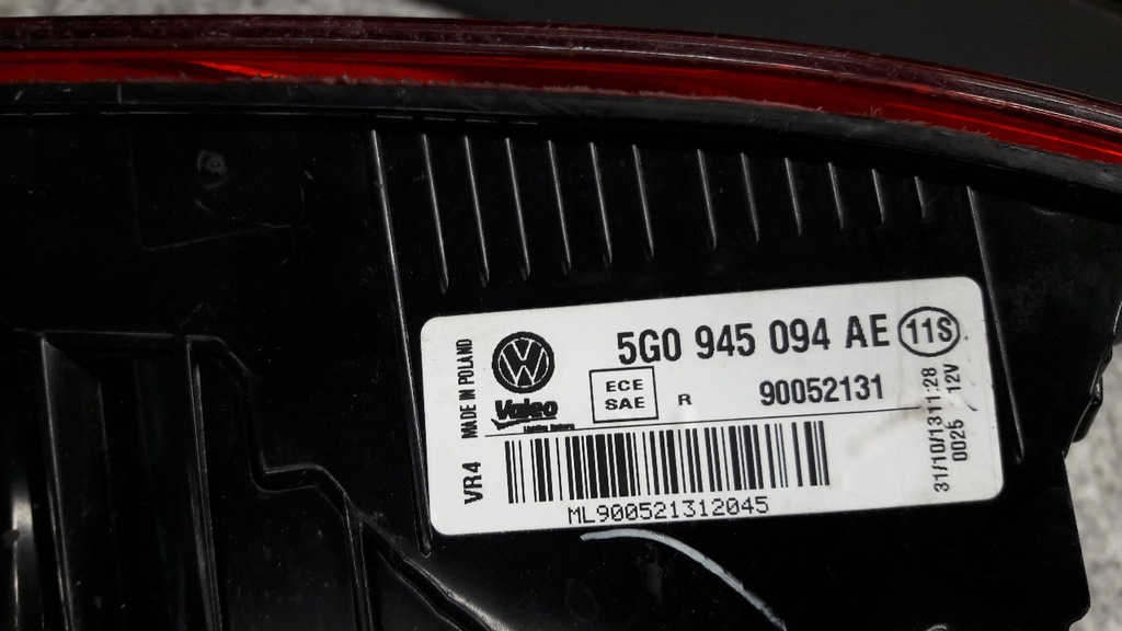 фото №7, Лампа крышки правая vw golf vii 15r