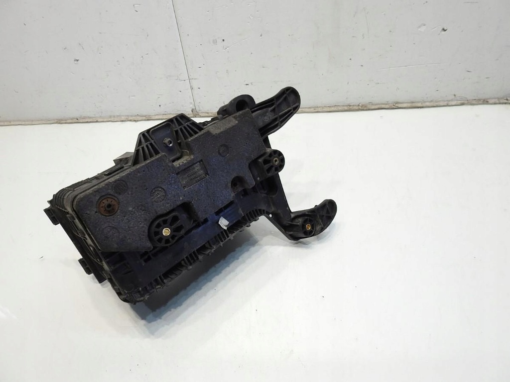 фото №6, Корпус акумулятор vw passat b7 2.0 tdi 1k0915333