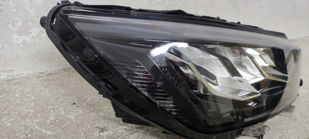 фото №11, Peugeot 208 ii 2008 ii лампа правый перед передняя