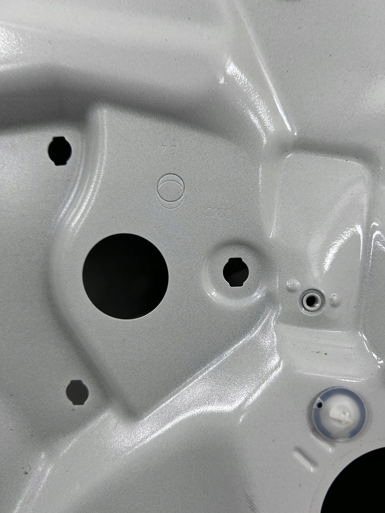 фото №16, Дверь левый задняя задние 8r0833051b audi q5 8r sq5 код лакокрасочного покрытия ls9r