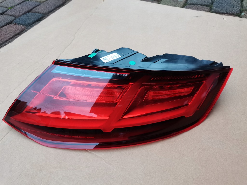 фото №1, Audi tt 8s лампа задняя правая 8s0945096a nowa