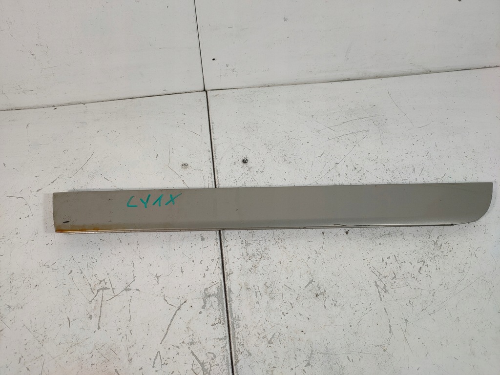 фото №1, Молдинг двері нижня ліва задня a4 b6 ly1x