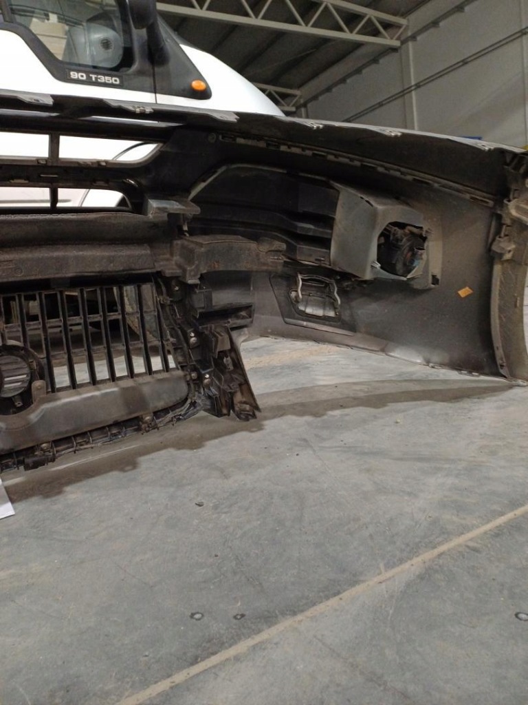 Бампер перед audi q5 quattro 2.0 tdi 2011r ly9c с Разборки