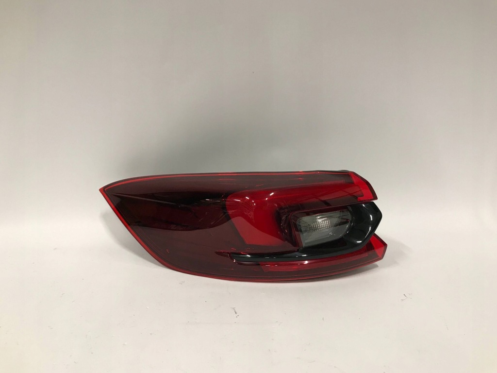 Купити Opel insignia b opc фара задня ліва чорна рамка