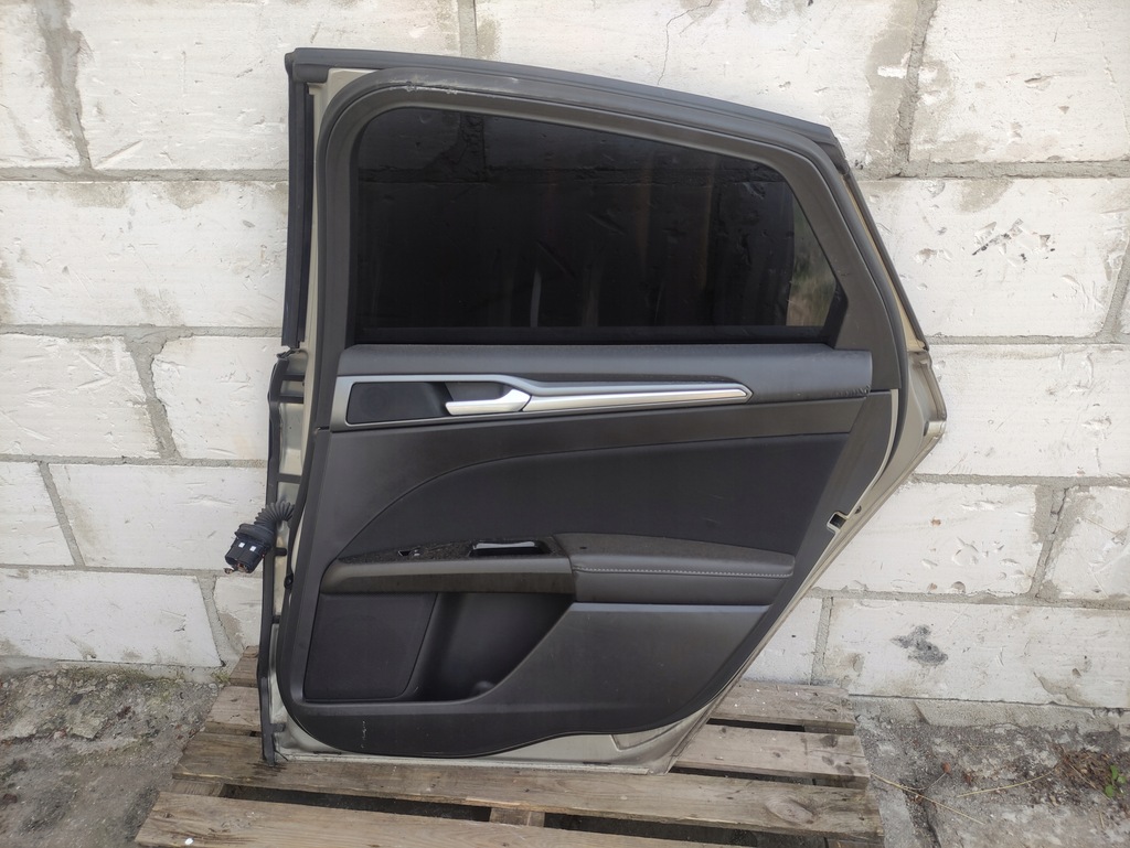 фото №5, Ford mondeo mk5 hb / fusion sedan двері праве задні задня правий