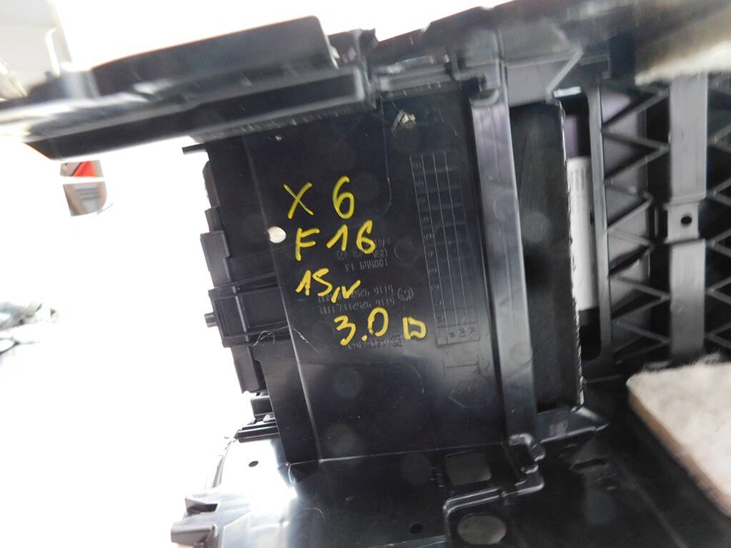 фото №11, Bmw x5 f15 x6 f16 m50d 15r підлокітник 9252117