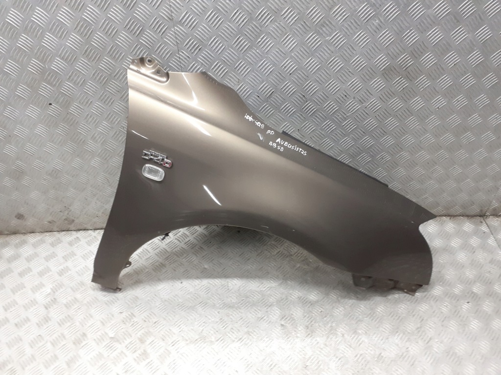 фото №1, Крила правий toyota avensis t25 4q9