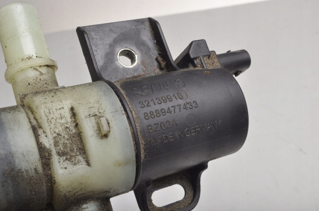 Volvo xc60 ii t6 plug-in hybrid клапан паров пального 32139918 в Україні