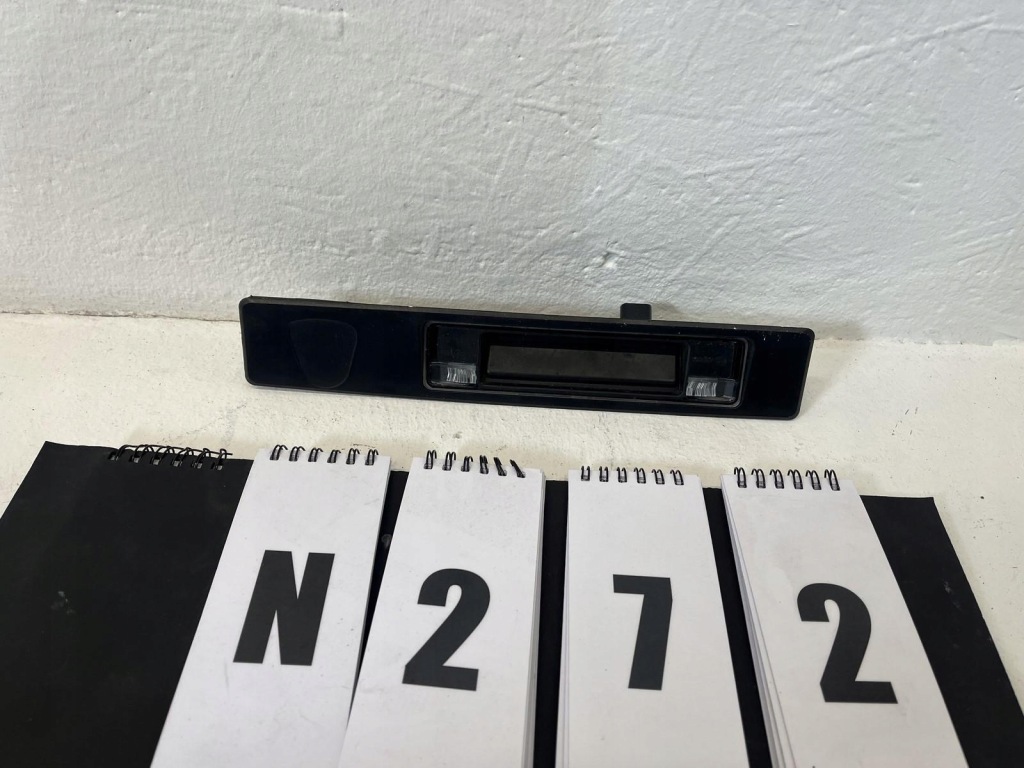 фото №1, Volvo v60 ii молдинг ручка освітлення кришки задня 32149878