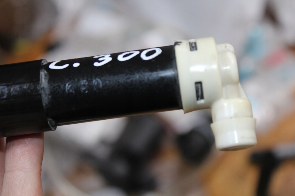 фото №8, Омивач лампа лівий rav-4 iii lift 09-12r 85273-42010