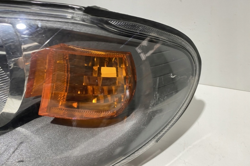 фото №11, Лампа левая передняя nissan almera ii n16 26060bn701 1.5l бензиновый 72kw