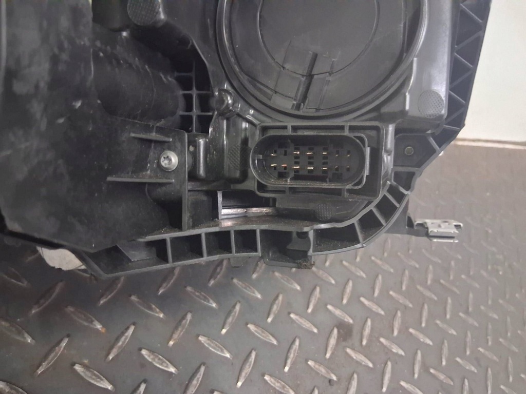 Купить Лампа левый i правый перед mercedes cla c174 c178 a174906412 multibeam led