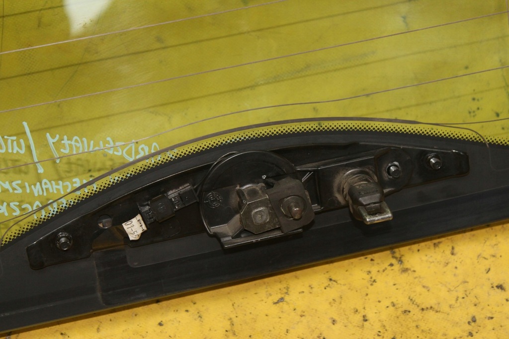 фото №8, Стекло крышка багажника багажника открывание kombi bmw e46