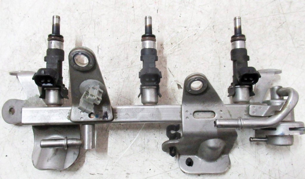 фото №1, Renault captur 0.9 молдинг упорскування форсунки 175201470r