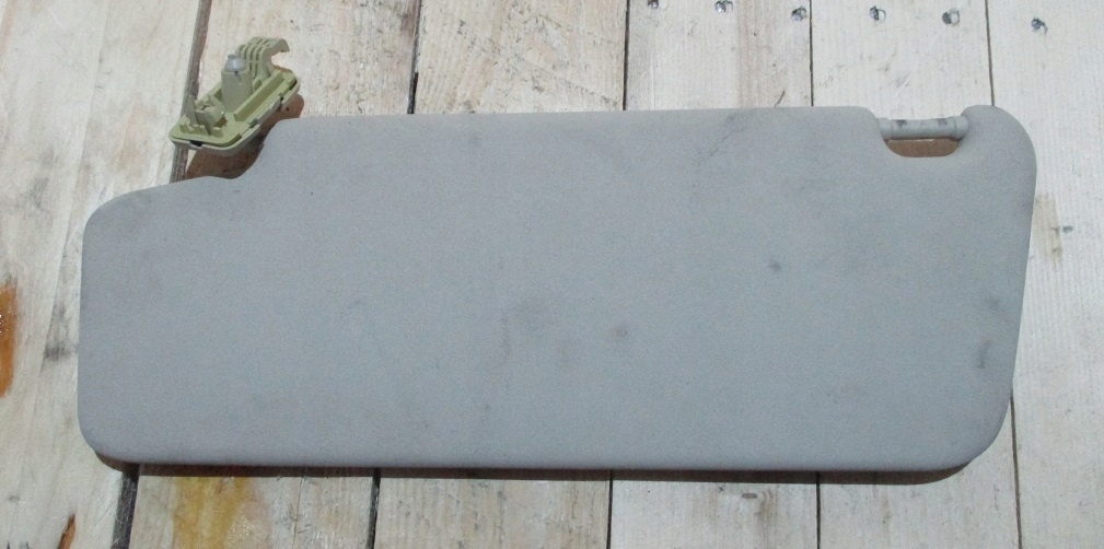 фото №1, Mercedes w204 захист козирок правий a2048104410