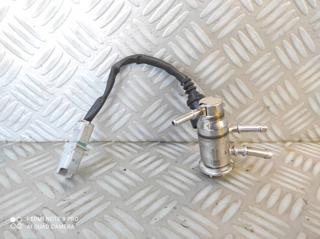 фото №1, Renault trafic iii trafic iv 2.0 dci форсунка рідина adblue 208997976r