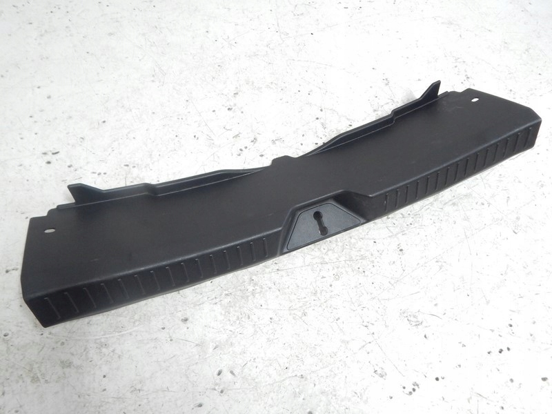 фото №1, Пластик na задній pas mazda 3 bm 13-18